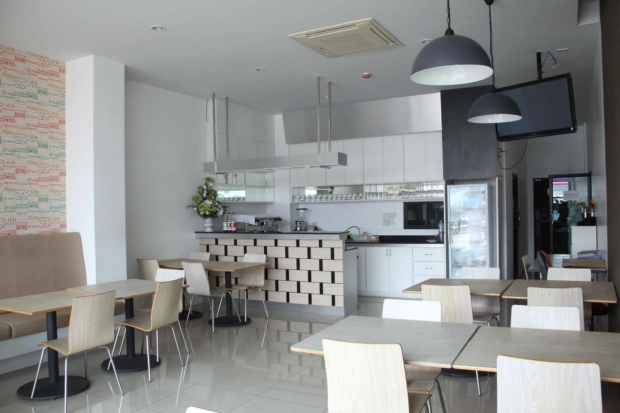 Sri Boutique Hotel Patong ภายนอก รูปภาพ
