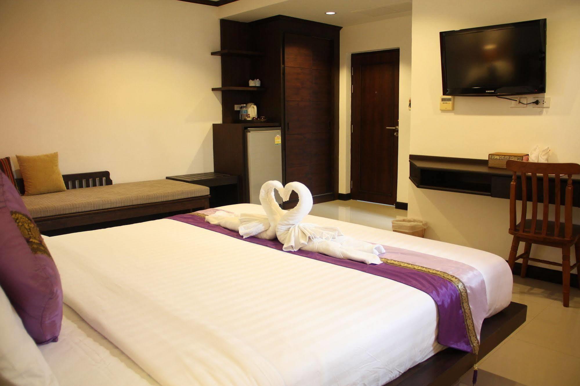 Sri Boutique Hotel Patong ภายนอก รูปภาพ